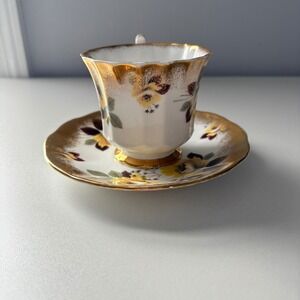 Elizabethan England Fine Bone China Tea Cup Saucer Set Yellow Floral Gold Gilt